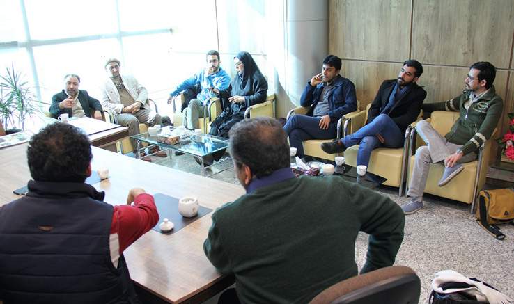 مطالبات دفتر کرج انجمن روی میز رییس کمیسیون فرهنگی