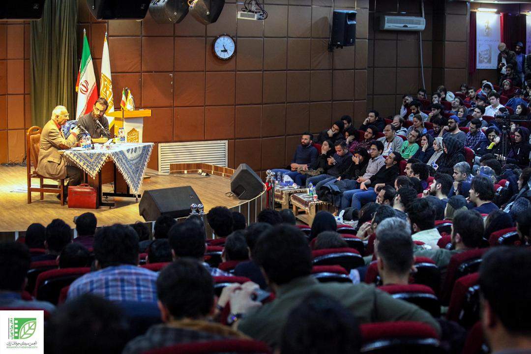 دفتر ویژه تهران برگزار کرد: نشست فیلم‌سازی با حضور دکتر الستی و شهرام مکری